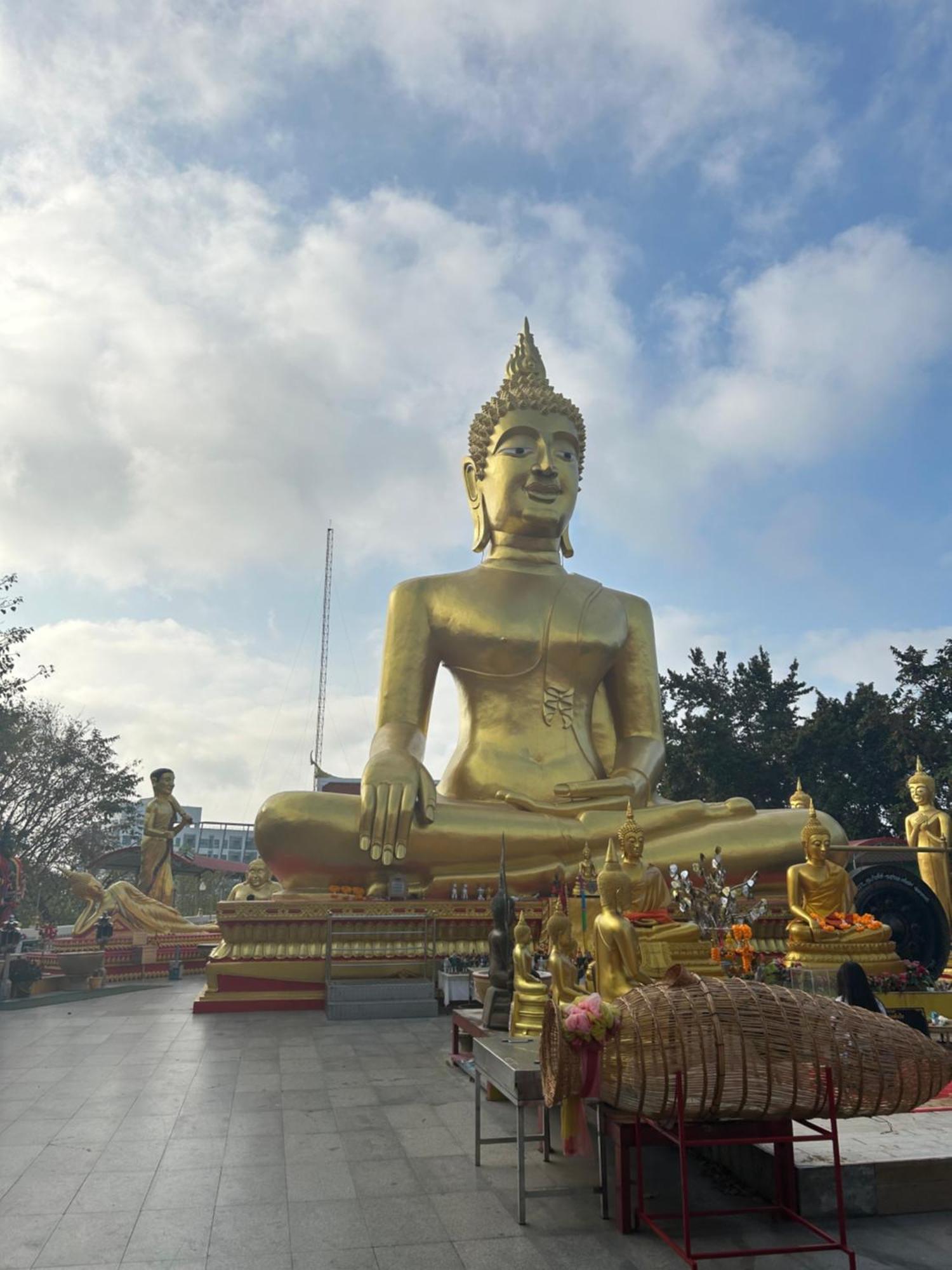 Mina 美景公寓酒店 Pattaya ภายนอก รูปภาพ